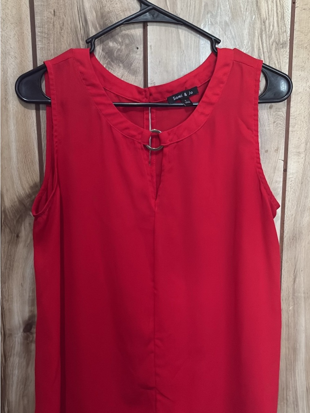 Sami & Jo Red Sleeveless Ring-Detail Camisole